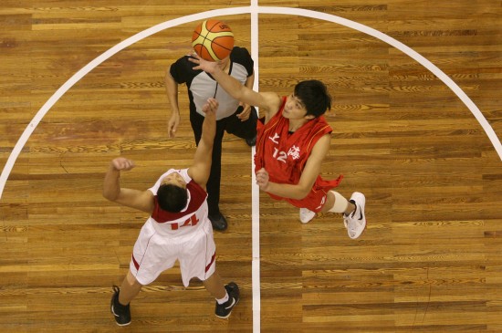 力压贝林、费尔明等4人，莫莱罗蝉联西甲月最佳U23球员（压过贝林、费尔明等四人，莫莱罗连庄西甲月度U23最佳）