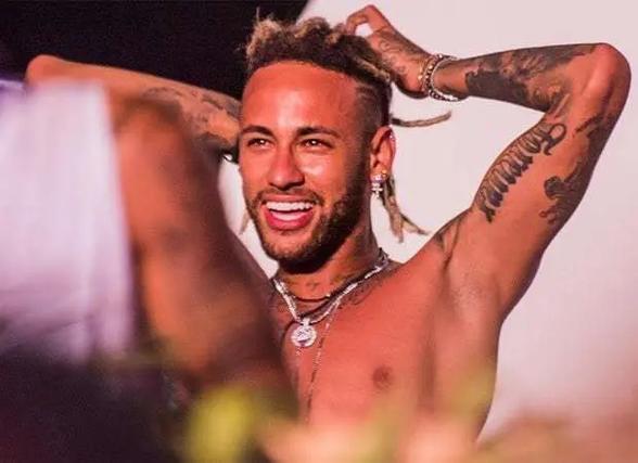 提升明显！费兰本赛季西甲已打入11球，超越个人上赛季10球（进步显著！费兰本季西甲已进11球，超过上赛季的10球）