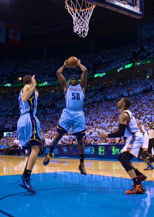 欧冠赛场精彩瞬间：皇马2-1取胜,（欧冠高光时刻：皇马2-1力克对手）