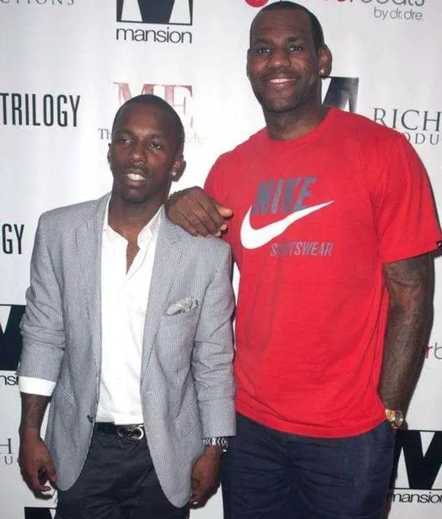 兜兜转转十余年，矿工离开顿涅茨克的这些年都用过哪些球场？（十余年漂泊，矿工队离开顿涅茨克后辗转过哪些球场？）