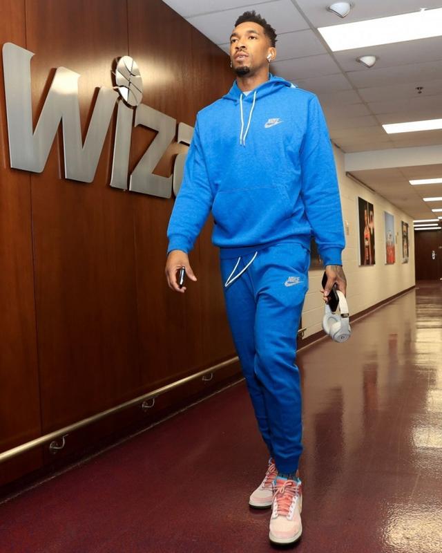 高开低走！公牛7连败之后跌出东部前十（开局强势难续，公牛7连败滑出东部前十）