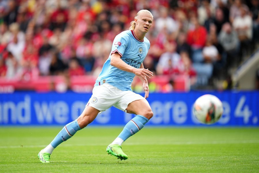 穆斯利奇：杜塞尔多夫实力远超目前排名；球队每天都付出全部（穆斯利奇：杜塞尔多夫实力与当前排名不符，球队每日倾尽全力）